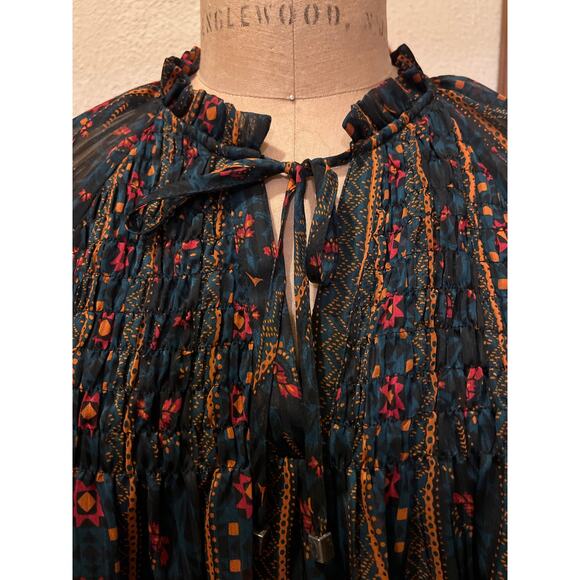 Hailey & Co Smocked Print Long Sleeve Tie Neck Blouse Top Size L - Picture 2 of 9